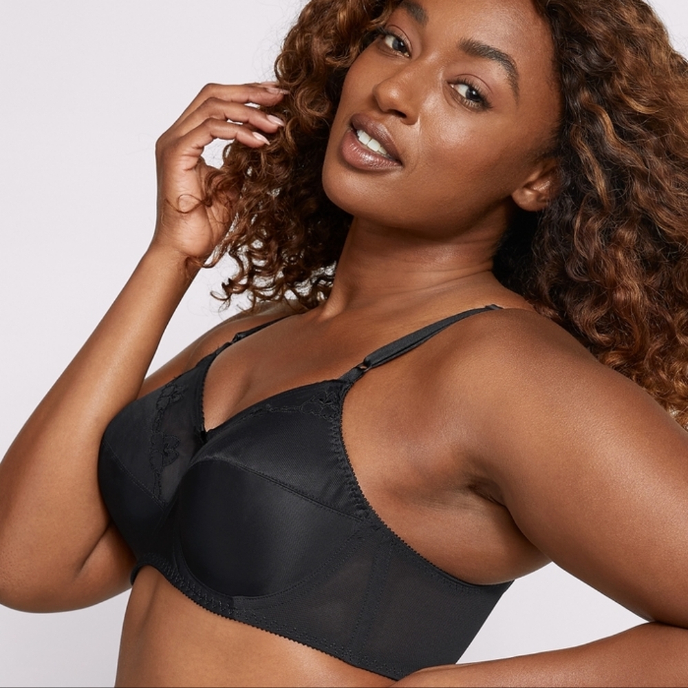 PreOwned Flower Bali Black Underwire Bra 36F(DDD) Sheer Trim, Flower embroidery